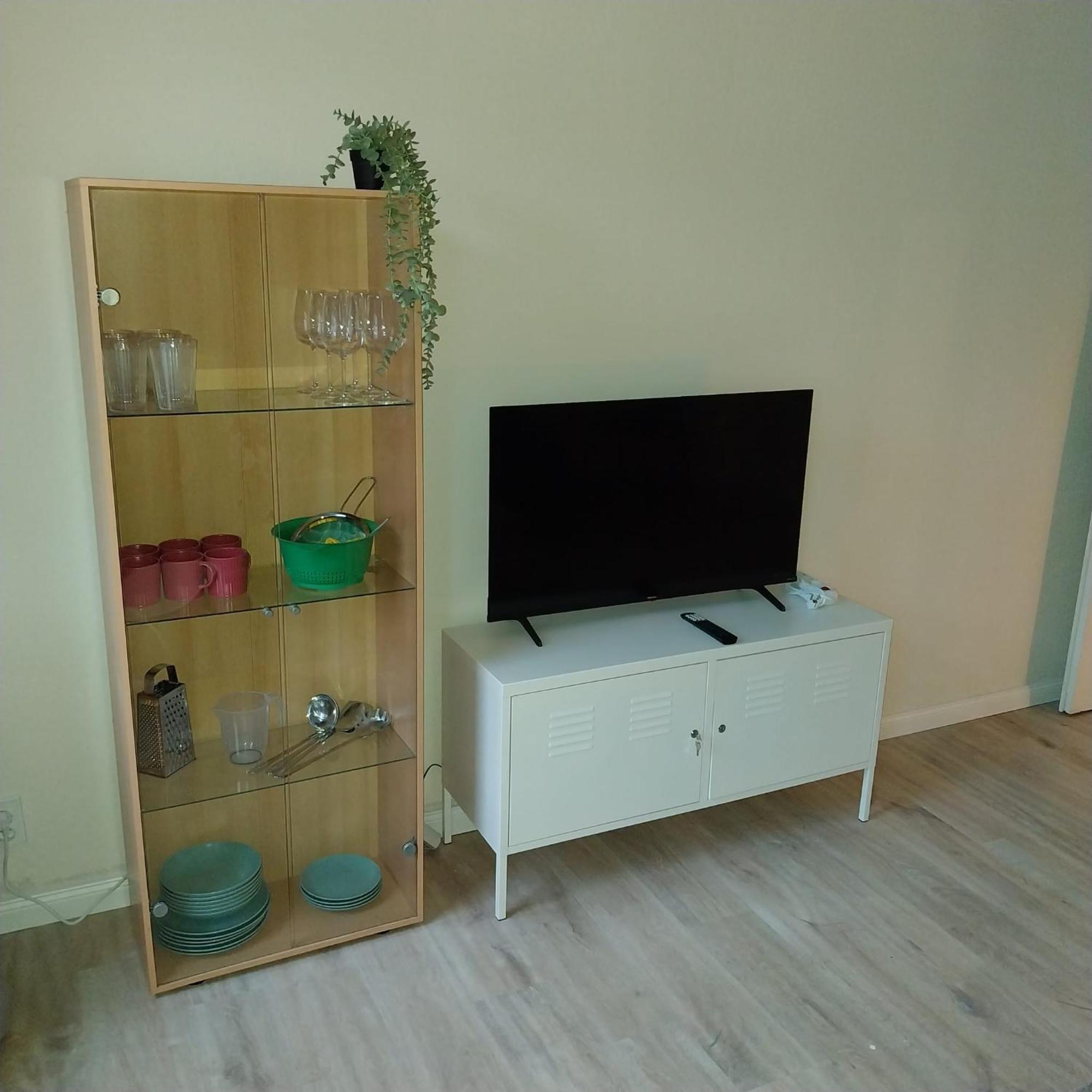 Grossraum-Apartments Mit 2Sz, Wz, Kueche, Smart-Tv, Parken, Etc Erfurt Room photo